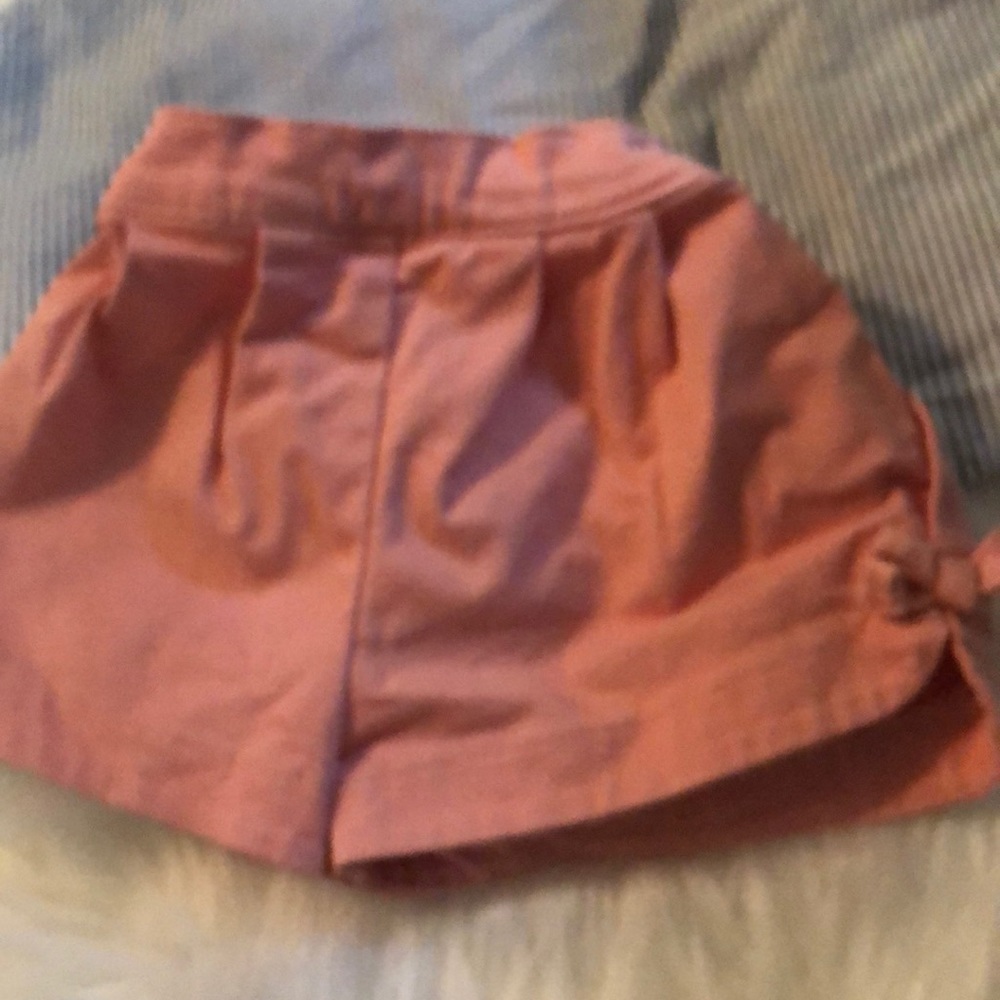 Short Set - Picture 3 of 4